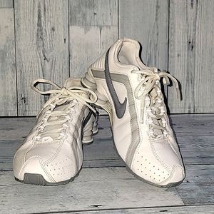 Nike shox Classic size 6